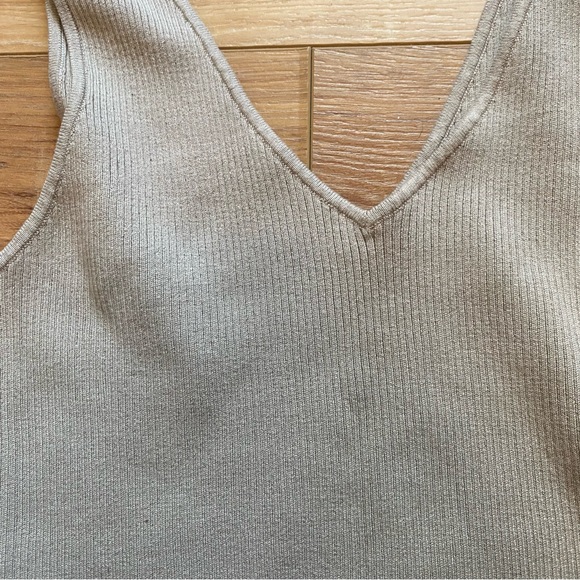 NWOT Reformation ran cotton sweater - Picture 4 of 7